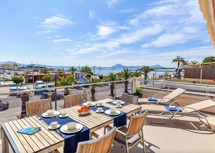 Modern Frontline With Sea Views Port de Pollenca