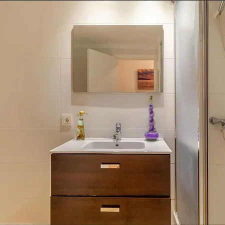 公寓 Modern Frontline With Sea Views 波连萨港