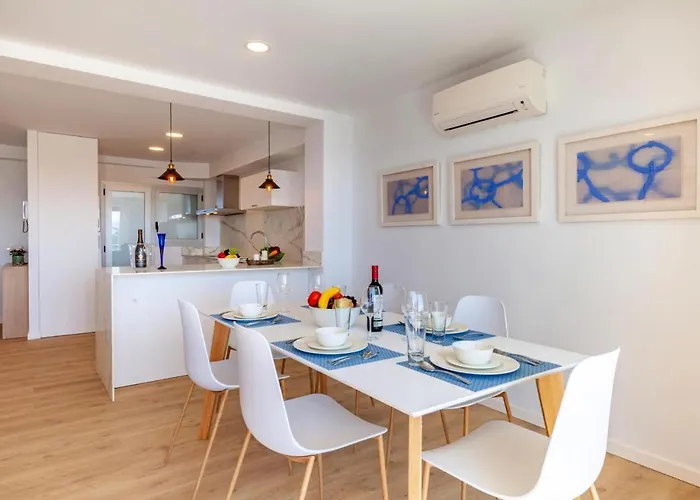 Modern Frontline With Sea Views Daire *