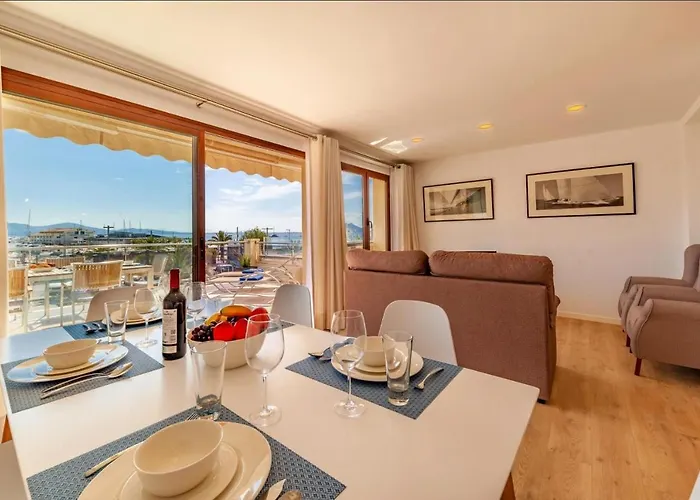 Modern Frontline With Sea Views Daire Port de Pollença
