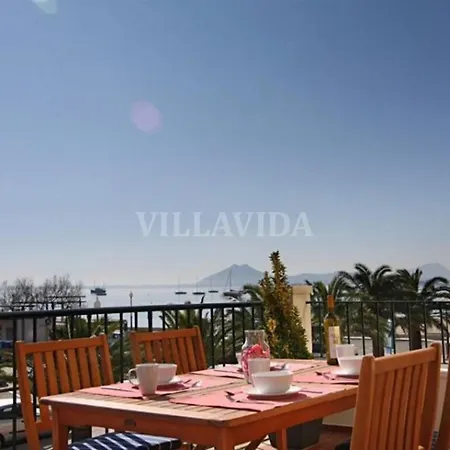 Apartment Modern Frontline With Sea Views