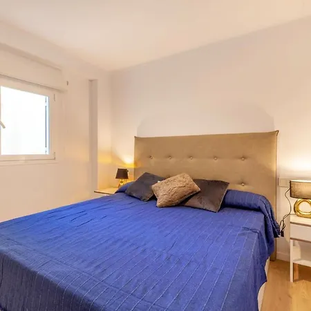 Modern Frontline With Sea Views Apartment *