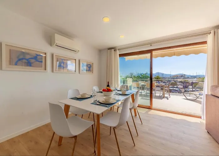 公寓 Modern Frontline With Sea Views *